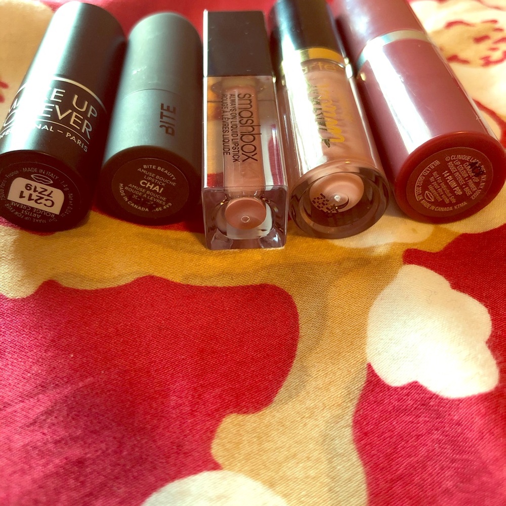 Lot of lipsticks